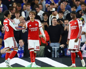 Max Dowman scored twice as Arsenal eased to a Carabao Cup third-round victory at Ipswich Town.