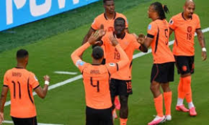 Two goals within the first seven minutes helped to guide the Netherlands to victory over Tunisia as they finished top of Group F.
