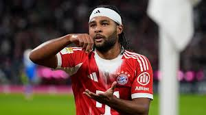 Bayern Munich continued their impeccable start to the Bundesliga season with victory over Bayer Leverkusen to move five points clear at the top.