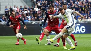 Marko Arnautovic opened the scoring as Inter Milan moved six points clear at the top of Serie A with a comfortable win over Cagliari.