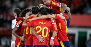 Spain maintained their 100% winning start to World Cup qualifying with a routine win against Georgia in Elche.