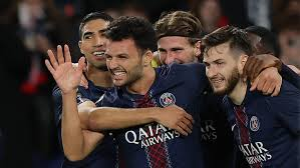 A late goal from Goncalo Ramos gave Paris St-Germain a dramatic win over Nice to ensure that the reigning champions would remain at the top of Ligue 1.
