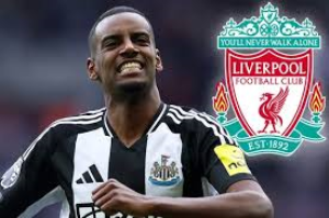 Liverpool agree British record £125m fee for Isak.