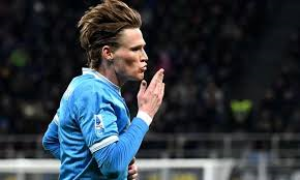 Inter Milan missed the chance to move five points clear at the top of Serie A as Scott McTominay scored twice to earn a draw for Napoli, who had manager Antonio Conte sent off.